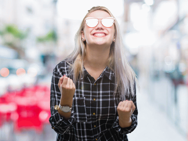 ۱۷ نکته طلایی برای کسب درآمد از هوش مصنوعی با ساخت انیمیشن